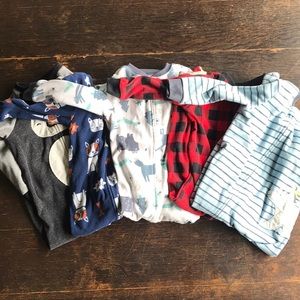 Carters fleece footed pjs-6 pairs
